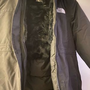 Girls Artic North Face black parka